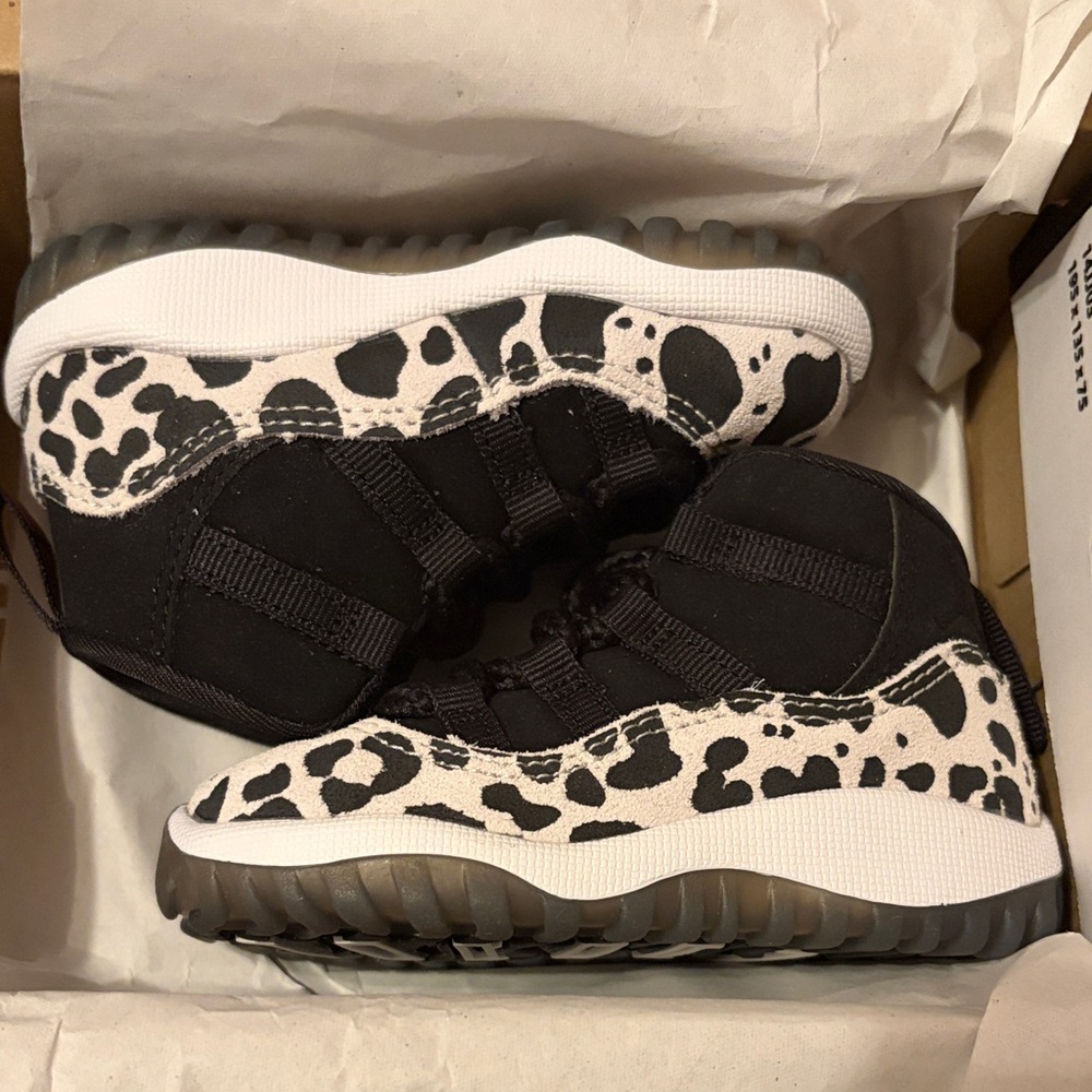 Jordan 11 BRAND NEW NEVER WORN 5c Animal Instinct